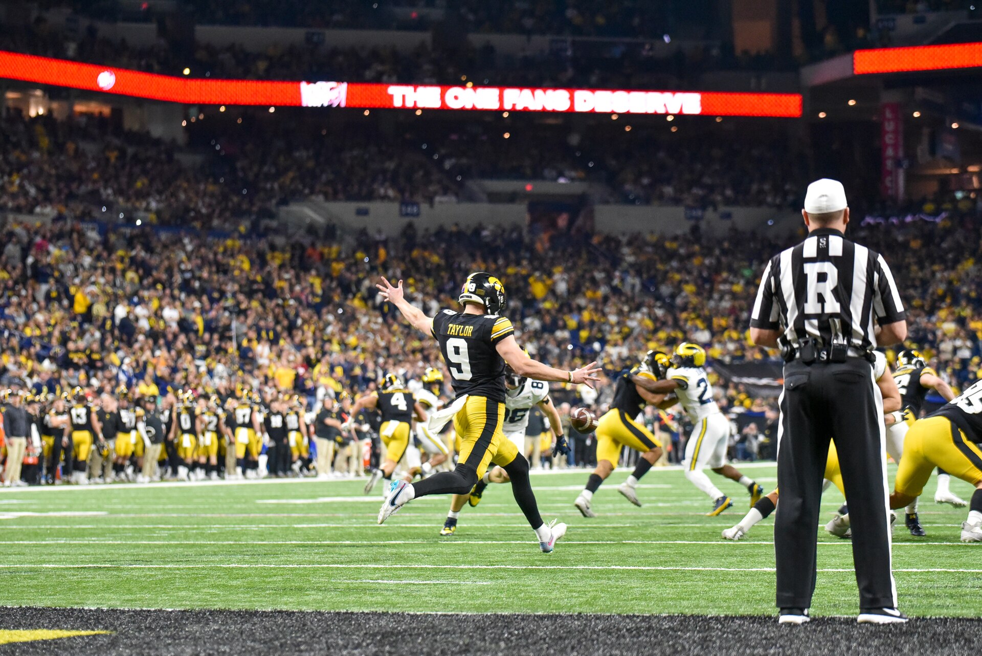 Tory Taylor’s Lambeau tape leaves Chicago with a placement problem to solve against Atlanta
